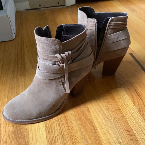 Booties - Picture 3 of 6